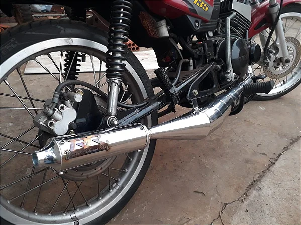 Escapamentos RD: Desvendando o Potencial dos Clássicos Yamaha RD 135 e RD 350